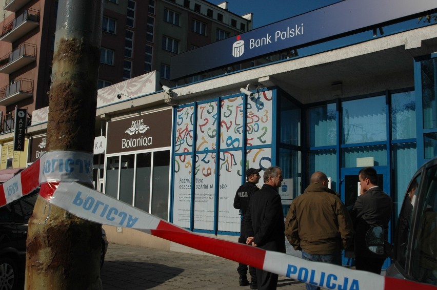 Poznań: Napad na bank PKO BP przy Grunwaldzkiej [ZDJĘCIA]