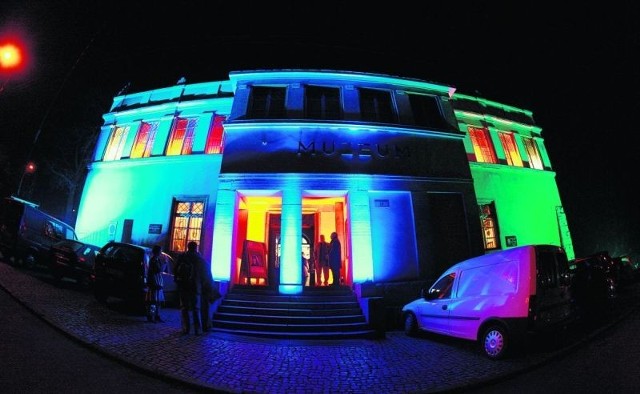 Dzięki Karkonoskiemu Festiwalowi Światła budynki w Cieplicach będą pięknie oświetlone