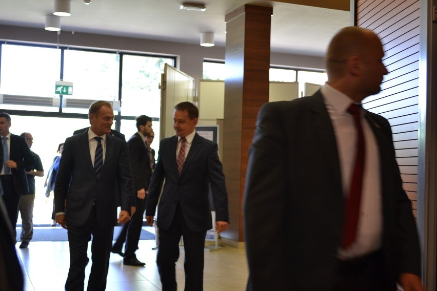 Donald Tusk spotkał się z seniorami w Rybniku