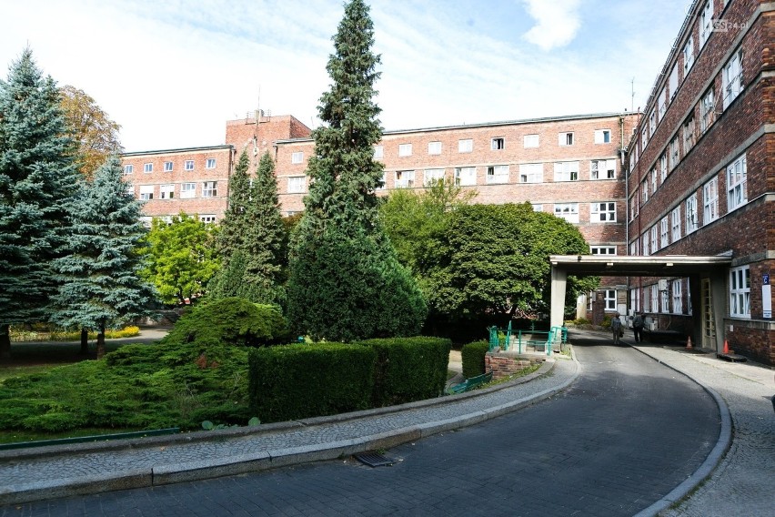 Zakażenie koronawirusem u osoby z personelu ze Szpitala Wojskowego w Szczecinie