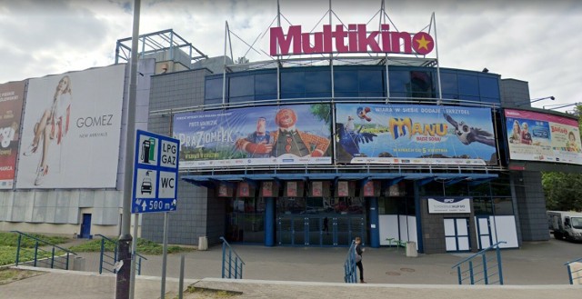 Multikino 51 w Poznaniu powstało w 1998 roku jako pierwszej kino tej sieci w Polsce.