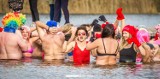 Morsy w Częstochowie rozpoczęły sezon - ZDJĘCIA. Działo się w Parku Lisiniec. W pierwszej kąpieli uczestniczyło 100 osób