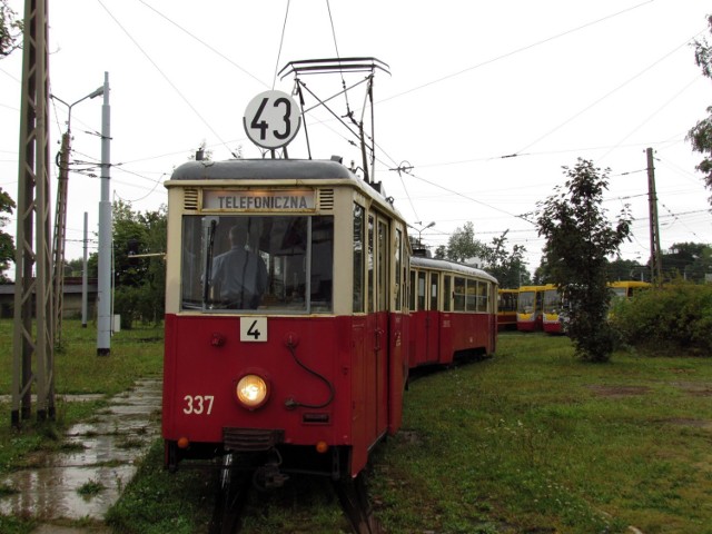 Zabytkowy skład 5N+5ND kursuje z Łodzi do Lutomierska tylko ...