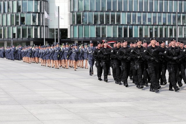 Słuchacze COSSW w Kaliszu na obchodach Święta Służby Więziennej w Warszawie