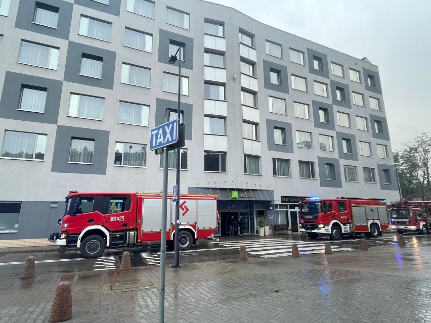 Pożar w hotelu Ibis w Wałbrzychu. Ewakuacja gości i personelu