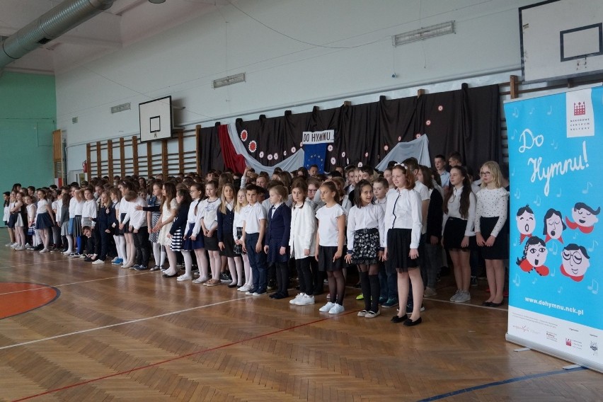 205 uczniów z Kolumny śpiewało w ramach konkursu "Do Hymnu" [zdjęcia]