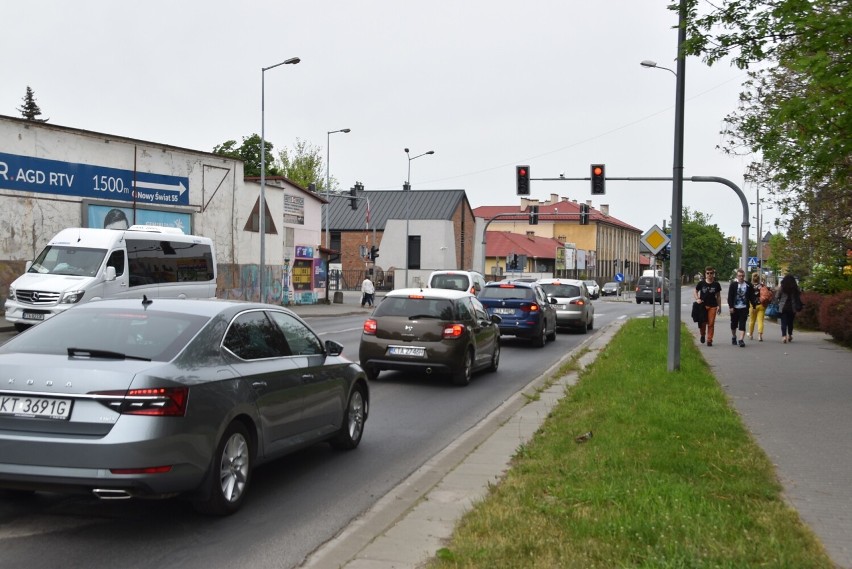 Do przebudowy jest kilkusetmetrowy odcinek ulicy Szkotnik, w...