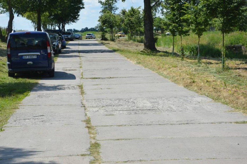 Budowa drogi na kąpielisko Słoneczko (Bugaj) w Piotrkowie....