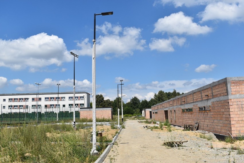 Budowa nowego stadionu w Oświęcimiu stanęła i nie wiadomo,...