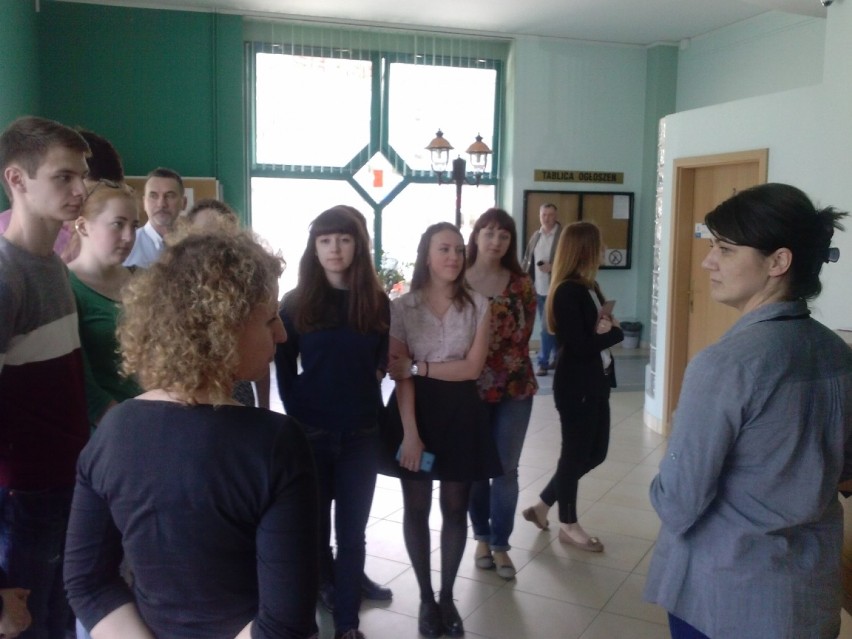Studenci z Ukrainy, Rosji i Białorusi odwiedzili Starostwo Powiatowe w Olsztynie