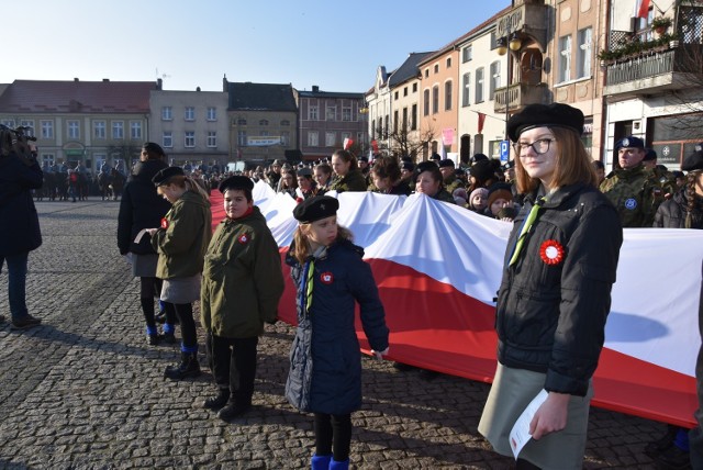 W ramach wojewódzkich uroczystości związanych z 100 rocznicą wyzwolenia Golubia oraz powrotu Pomorza i Kujaw do Polski była uroczystość wojskowa na golubskim rynku