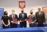 Podpisanie porozumień w legnickiej PWSZ. Dzięki nim ma zwiększyć się liczba pracowników służby zdrowia w naszym regionie