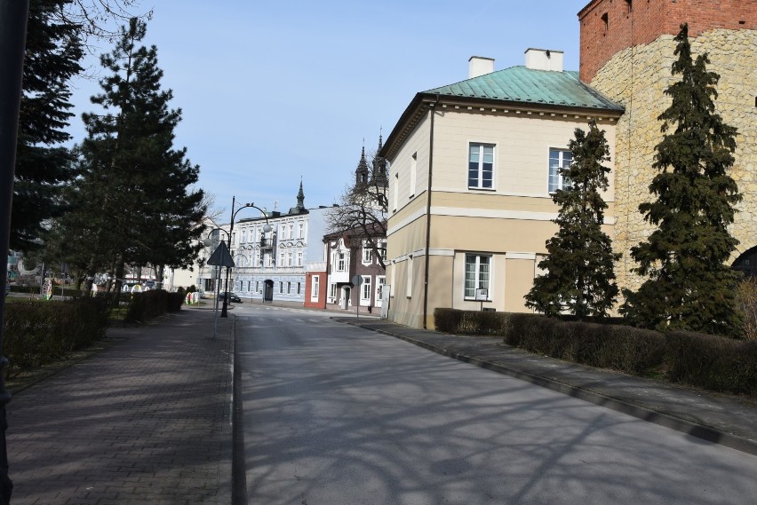 Lockdown w Wieluniu. Tak wyglądało miasto w słoneczne...