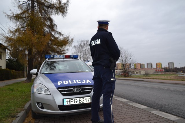 W nocy z 27/28 grudnia policjanci ujęli 16. latka, który ...