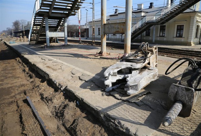 Jak zapewniają pracownicy PKP, remont linii nr 1 na trasie od Częstochowy do Koluszek pozwoli na zlikwidowanie ograniczeń (np. prędkości pociągów),  jakie wymuszał dotychczasowy stan torów