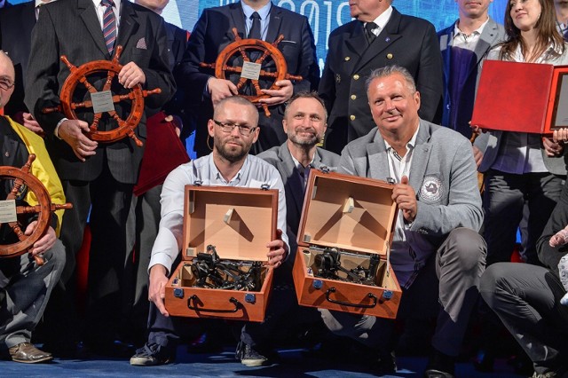Szymon Kuczyński i Mariusz Koper otrzymali dwie równorzędne najwyższe nagrody Srebrnego Sekstantu za Rejs Roku 2018.