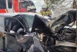Wypadek w Starym Bukowcu. 48-letni kierowca trafił do kościerskiego szpitala