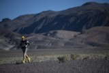 Ultramaratończyk z Włoszakowic. Przemysław Jankowiak z Włoszakowic przebiegł Saharę i pustynię Atacama w Chile 