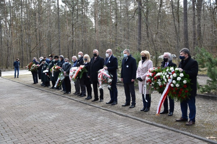 Dni Piaśnickie. Samorządowcy uczcili pamięć pomordowanych w lesie piaśnickim