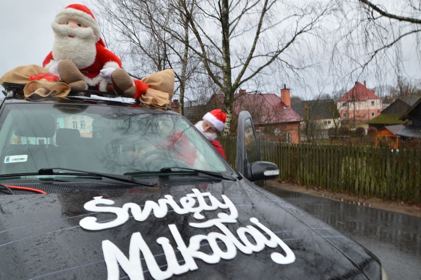 Święty Mikołaj w Koczale nie jeździł saniami, a suvem (FOTO)