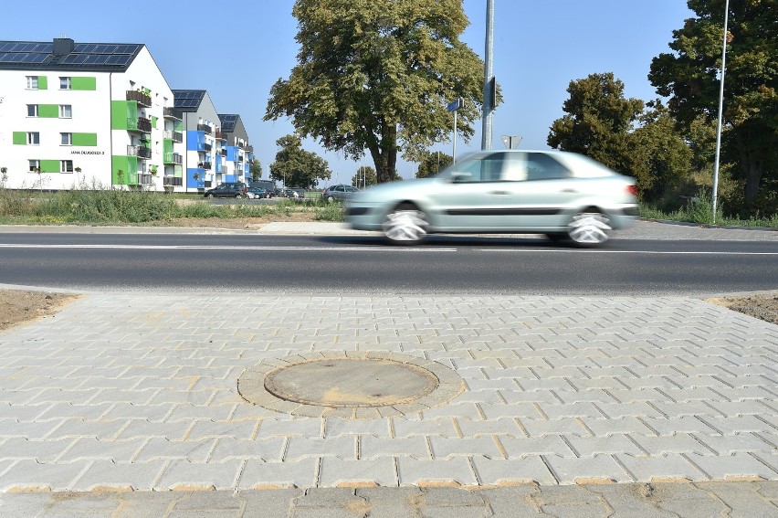 Skuteczne starania mieszkańców. Będzie przejście przy GTBS w Lesznie na Kąkolewskiej [ZDJĘCIA]