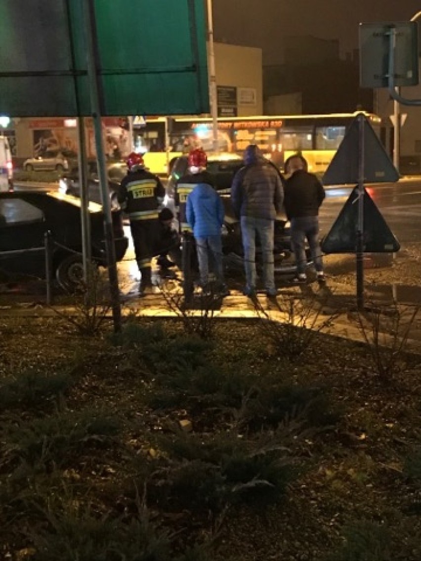 Gniezno: Wypadek na skrzyżowaniu Chrobrego i Sobieskiego