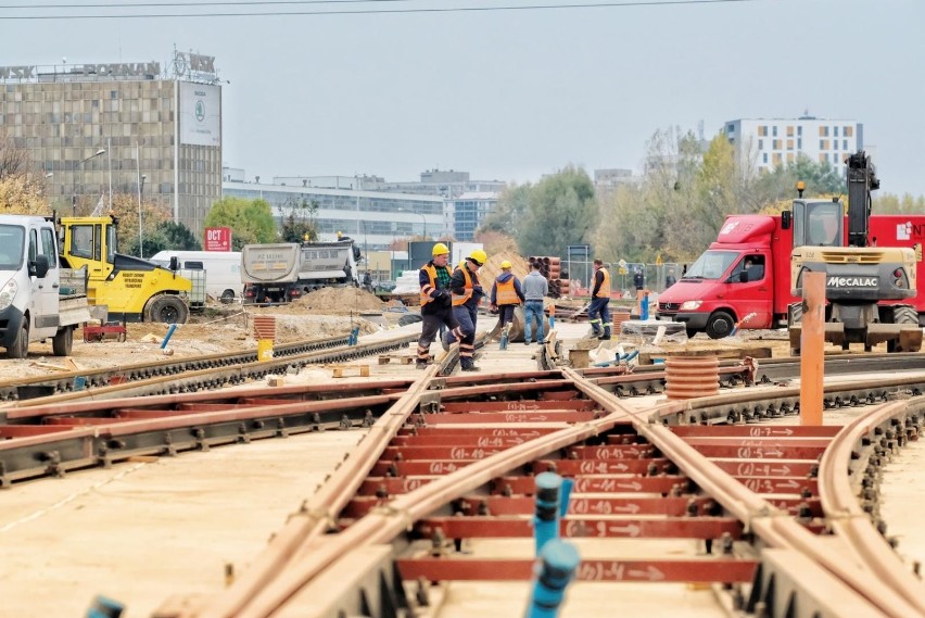 Tramwaje na całej trasie mają generować mniej hałasu i...