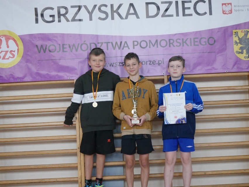 Badmintoniści z UKS Bliza Władysławowo świetnie zaprezentowali się na Igrzyskach Dzieci, Młodzieży Szkolnej i Licealiadzie