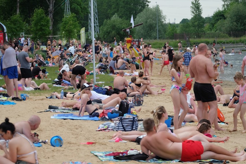 Plaża Dojlidy przeżywała oblężenie w weekend. Tłumy...