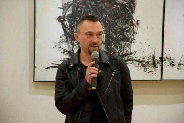 Marek Zajko jest kierownikiem Zakładu Grafiki na Wydziale Sztuk Pięknych Uniwersytetu Mikołaja Kopernika w Toruniu