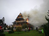 Podhale. Ogromny pożar w drewnianej willi w Kościelisku