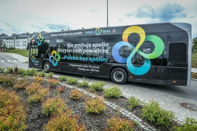 Wodorowy NesoBus był testowany w Gdańsku. W tym roku na gdańskich ulicach będzie jeździło 10 takich autobusów. Czy Malbork sięgnie po taki bezemisyjny transport?
