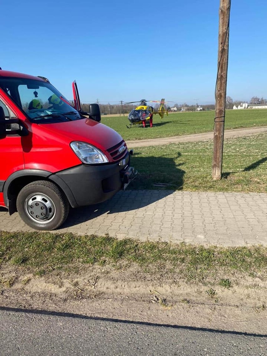 Nieletni pieszy w ciężkim stanie po wypadku w Pniewach