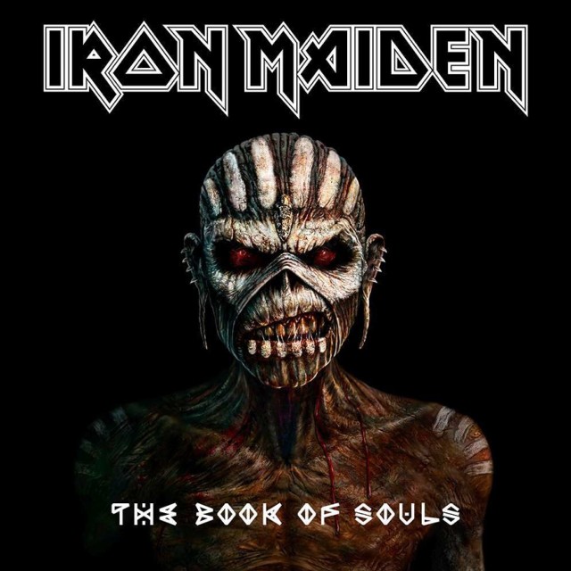 "Żelazna Dziewica" znów w formie! "The Book Of Souls" to już szesnasty album legendy heavy metalu. Panowie z Iron Maiden nagrali najdłuższą płytę w swojej karierze (ponad 92 minuty!), jednak w żadnym wypadku nie ma mowy o przynudzaniu. 

Największe wrażenie robią rozbudowane kolosy: rozimprowizowany "The Red and the Black", klimatyczny "The Book of Souls" oraz epicki "Empire of the Clouds". Ten ostatni opowiada historię katastrofy brytyjskiego sterowca R101, który rozbił się nad Francją w 1930 roku. Utwór trwa ponad 18 minut, w całości skomponował go wokalista Bruce Dickinson, który zagrał także na... fortepianie. Nie brakuje także szybkich strzałów w postaci "Speed of Light", "When the River Runs Deep" czy "Death or Glory". Z kolei "Tears of a Clown" jest dedykowany zmarłemu w zeszłym roku aktorowi Robinowi Williamsowi. Zespół w przyszłym roku planuje ogromną trasę koncertową. Mamy nadzieję, że nie zapomni odwiedzić naszego kraju.



Szukasz rozrywki? Zajrzyj na poznan.naszemiasto.pl