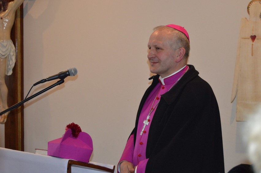 Ksiądz biskup doktor Łukasz Buzun odwiedził krotoszyński szpital [ZDJĘCIA]