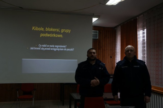 Policjanci spotkali się z uczniami SP nr 8