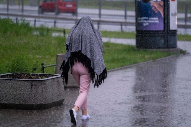 Intensywne opady deszczu mogą pojawić się już w sobotę wieczorem w trzech wielkopolskich powiatach.