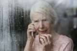 Telefon wsparcia dla seniorów. Można uzyskać pomoc psychologa, dietetyka i pracownika socjalnego