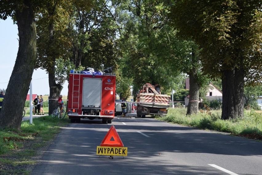 Wypadek w Rybnie Wielkim: Matka z dziećmi przetransportowana do szpitala [Foto i Video]