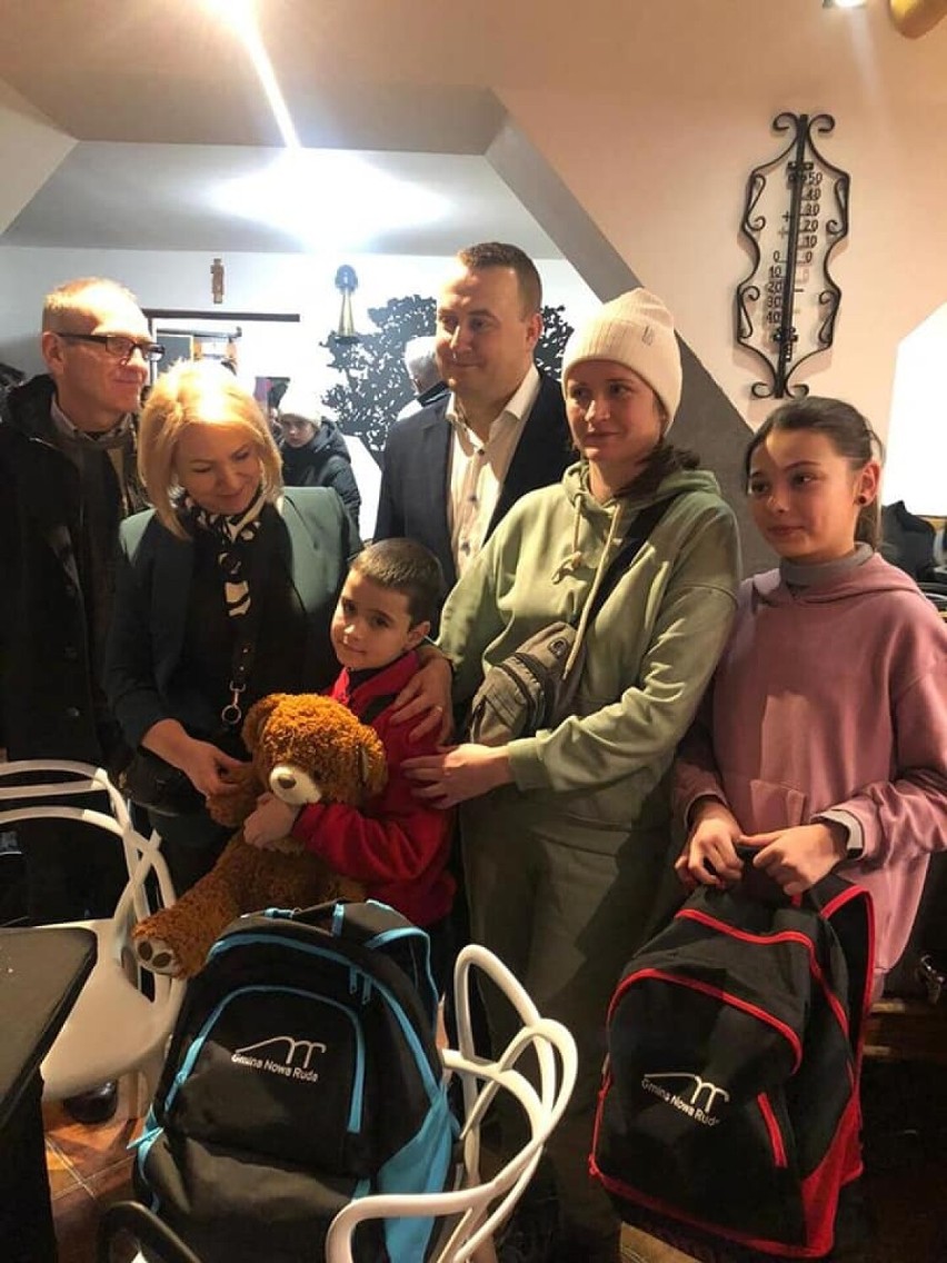 Pierwsi uchodźcy z Ukrainy przybyli do Bystrzycy Kłodzkiej i...