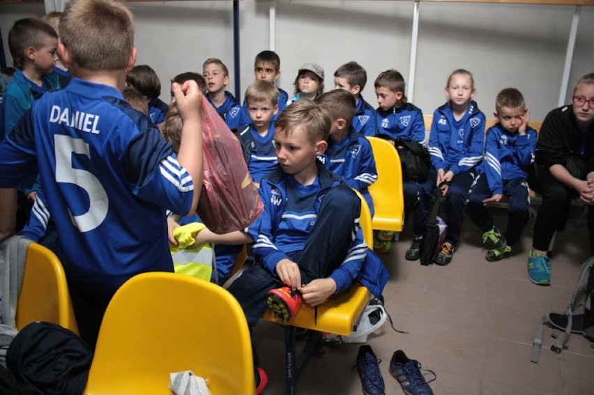 Eskorta piłkarzy Football Academy w Bielsku-Białej