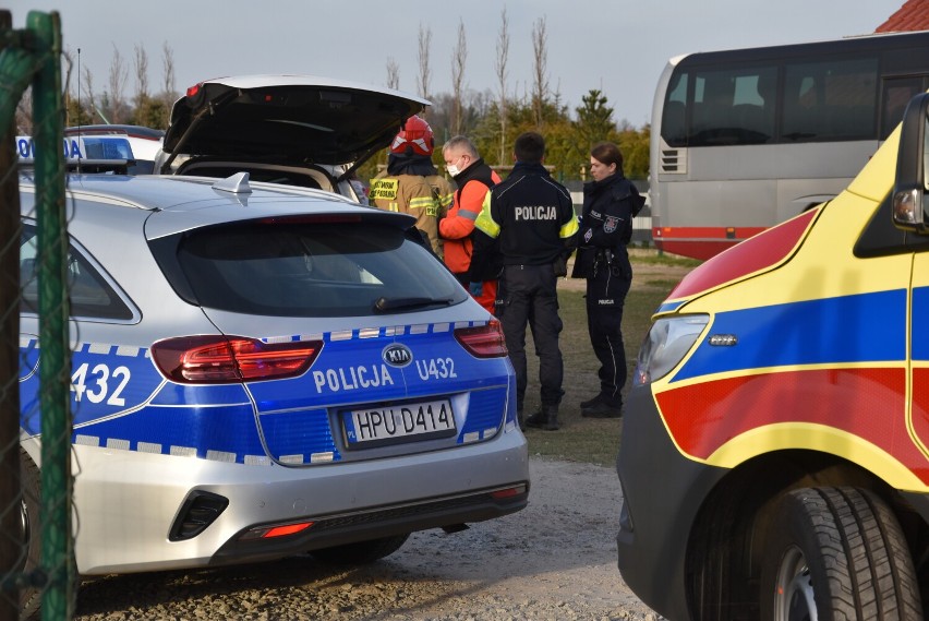 Wypadek przy ulicy Środkowej. Samochód potrącił dziewczynkę...