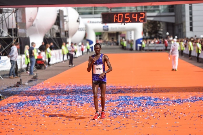 11. PKO Poznań Półmaraton 2018: Szymon Kulka zwycięzcą! [ZDJĘCIA]