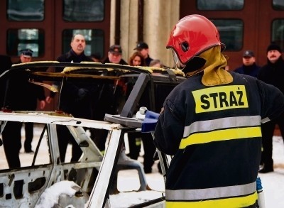 Strażacy dostali m.in. nowe nożyce hydrauliczne