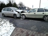 Wypadek w Bielanach. Trzy osoby trafiły do szpitala