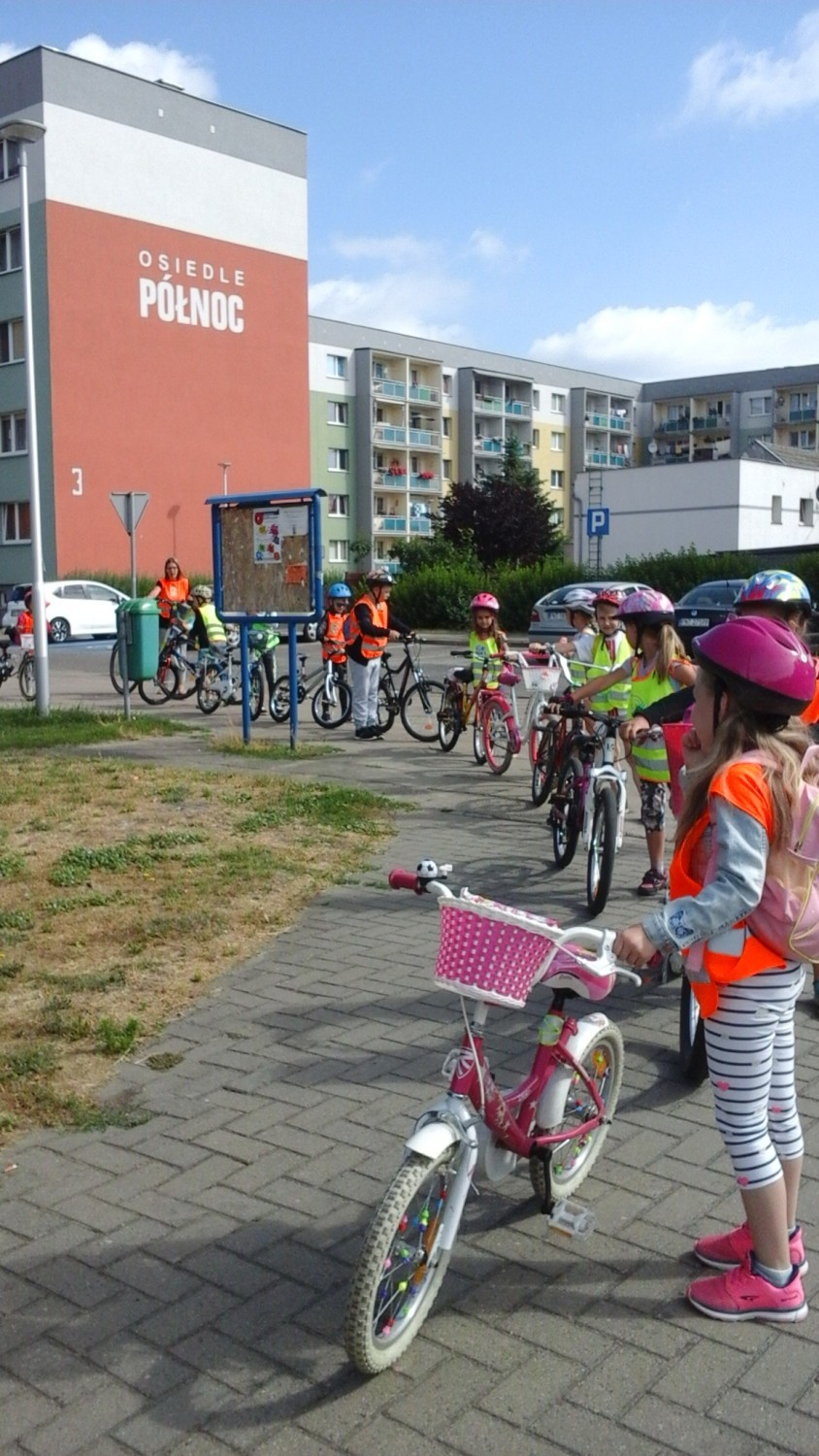 Udany rajd rowerowy nowotomyskich przedszkolaków