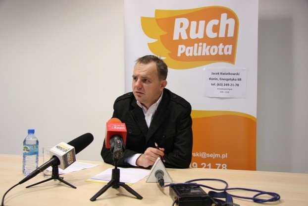 Poseł Jacek Kwiatkowski powiadomił prokuraturę w sprawie sprzedaży Konwartu