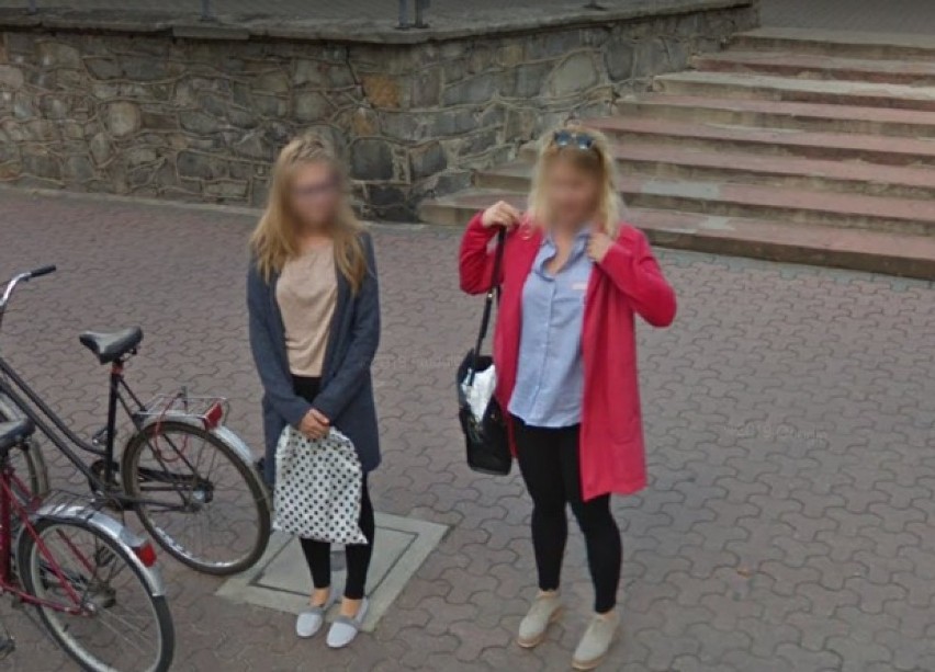 Zduńska Wola i mieszkańcy na Google Street View. Kto jest na...