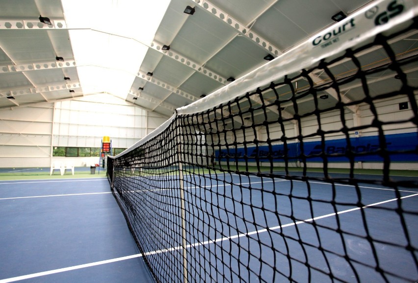Korty tenisowe i pływalnie w Świnoujściu już otwarte. Więcej swobody dla sportu