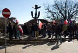 Protest przeciwko odbudowie i za budową pomnika Sediny wzbudził spore emocje [zdjęcia]